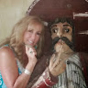 Meet your Posher, Carla